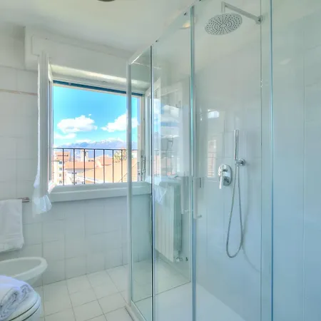 Appartement Petit Bijou De 2 Steps From - Happy Stresa