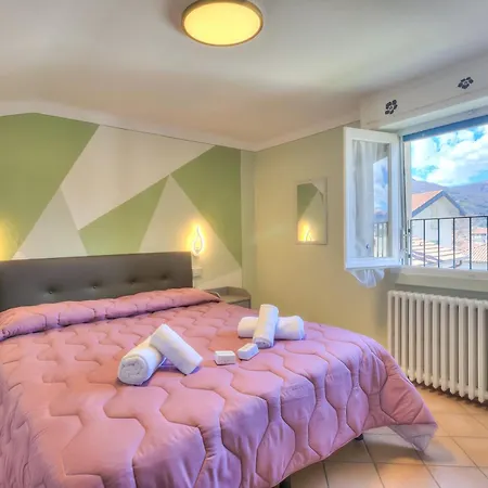Apartment Petit Bijou De 2 Steps From - Happy